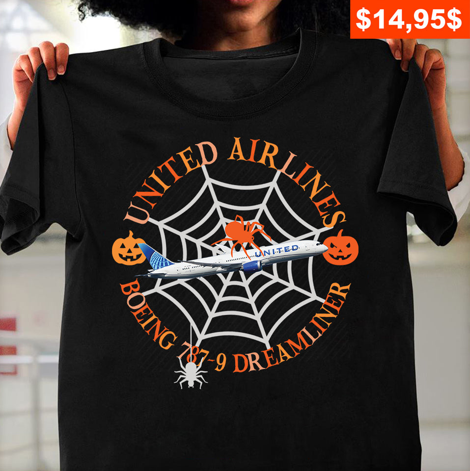 United Airlines Boeing 787-9 Dreamliner Halloween Classic Unisex T-Shirt Gildan 5000 (Made In US) DLSI2907PT07
