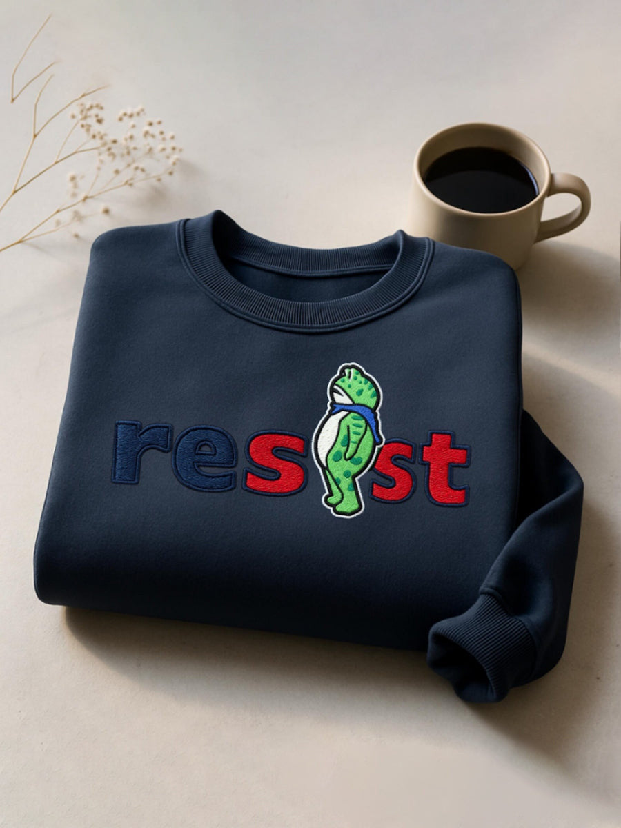 Portland Frog Resist Sweatshirt No Kings Sweatshirt Portland Frog Merch Gifts for Democracy - Lilybirchmarket