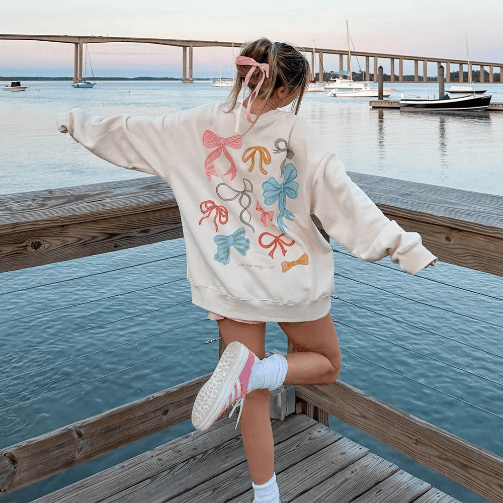 See The Way I See Merch Overthinker Sweatshirt She Will Bow To No One Sweatshirt Women's - Lilybirchmarket