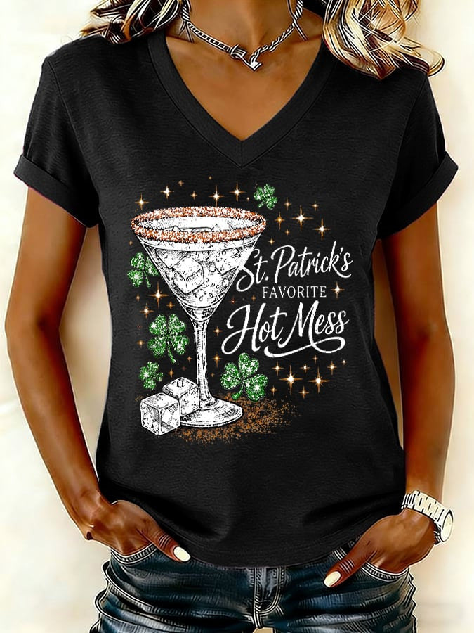  St Patrick's Day Favorite Hot Mess Cocktail V-Neck T-Shirt Sparkly Irish Party Gift - TradiViet