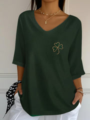  St Patrick's Day Shamrock V-Neck T-Shirt Saint Patricks Day Clothes St Patty'S Day Gift Ideas - TradiViet